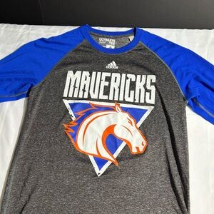 University of Texas at Arlington Mavericks by Adidas Size medium